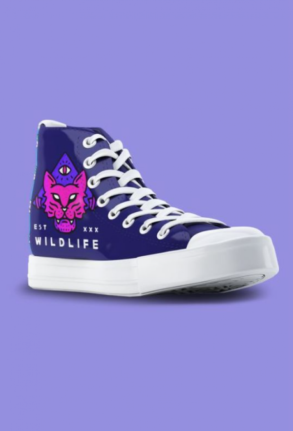 Sepatu dengan desain pesan motivasi dan inspiratif